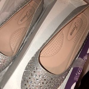 preferably for one with a skinner feet, not wide!